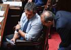 MARTÍN MENEM SE HACE EL DISTRAÍDO CON LA CONSTITUCIÓN DE LA BICAMERAL DE LOS DNU