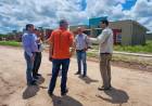 EL PRESIDENTE DEL IPDUV SUPERVISÓ OBRAS EN EL PARAJE EL PALMAR, QUITILIPI 