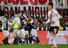 RIVER PERDIÓ Y SONÓ EL "QUE SE VAYAN TODOS" EN UNA NOCHE DE ESCÁNDALO