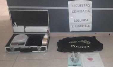 INTENTÓ PASAR DROGA A UN DETENIDO Y FUE APREHENDIDA