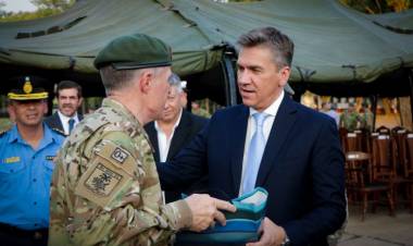 EL GOBERNADOR ZDERO ACOMPAÑÓ LA ASUNCIÓN DEL NUEVO COMANDANTE DE LA TERCERA BRIGADA DE MONTE, CRISTIAN CELLI