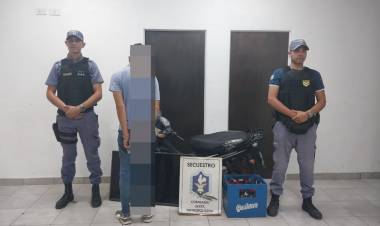 LO ATRAPARON JUSTO DESPUÉS DE QUE SUSTRAJERA ELEMENTOS DE UN COMERCIO