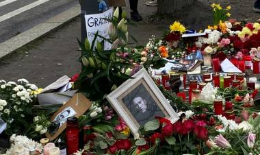    ALEXEI NAVALNY PASÓ DE ATEO MILITANTE A PONER SU FE EN EL DIOS DE LA BIBLIA