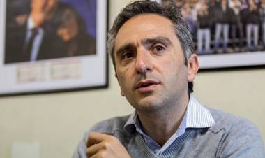 "CUERVO" LARROQUE: "MILEI NOS LLEVA A UN CONFLICTO DE UNITARIOS Y FEDERALES QUE COSTÓ MUCHA SANGRE”