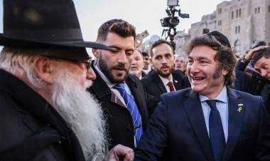 "EMBAJADOR INTERNACIONAL DE LA LUZ": EL EXTRAÑO RECONOCIMIENTO QUE JAVIER MILEI RECIBIRÁ EN MIAMI