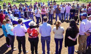 ENRIQUE URIEN: ZDERO ENTREGÓ REPRODUCTORES CAPRINOS A PRODUCTORES DE LA ZONA 