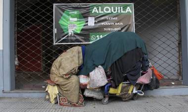 CRECIÓ LA CANTIDAD DE POBRES A FINES DE 2023 PERO SOBRE TODO LA DE INDIGENTES