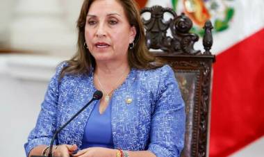 PERÚ: EL CONGRESO RECHAZÓ DOS PEDIDOS PARA DESTITUIR A DINA BOLUARTE