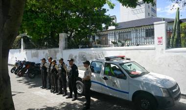 MÉXICO CERRÓ SU EMBAJADA EN QUITO Y RETIRÓ AL PERSONAL DIPLOMÁTICO DEL PAÍS