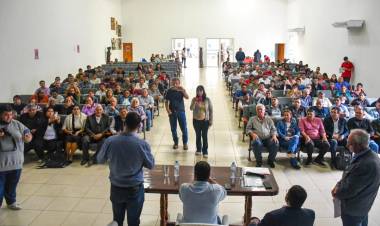 QUITILIPI: EL GOBIERNO PROVINCIAL FORTALECE EL TRABAJO CON LOS PASTORES EVANGÉLICOS