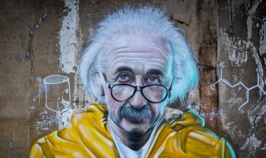 ALBERT EINSTEIN, EL GENIO QUE SE DESMARCÓ DEL ATEÍSMO