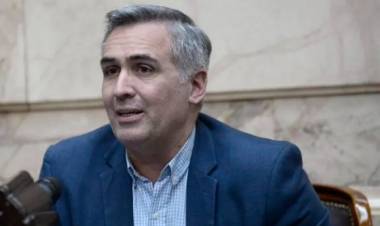 EL SECRETARIO DE CULTO QUE NO QUIERE DIVORCIOS, MATRIMONIOS IGUALITARIOS NI ABORTOS LEGALES