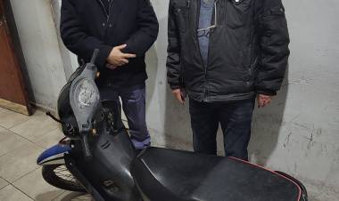 VILLA ÁNGELA: EL RÁPIDO ACCIONAR DE LA POLICÍA RECUPERO UNA MOTO   