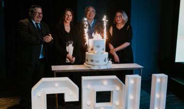 ARGENTINA: CRU CELEBRA 60 AÑOS HACIENDO PRESENTE A JESÚS EN LA UNIVERSIDAD