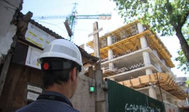 LA CONSTRUCCIÓN, EN EL POZO
