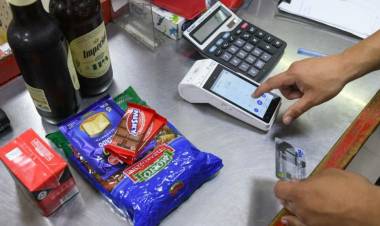 LA RECESIÓN SIGUE GOLPEANDO FUERTE AL CONSUMO: LAS VENTAS MINORISTAS CAYERON 7,3% ANUAL EN MAYO