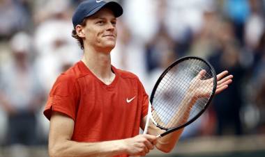 JANNIK SINNER, NUEVO MONARCA DEL TENIS, ENCABEZA EL RANKING ATP