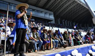 EVO MORALES: "VAMOS A GANAR PARA SALVAR A BOLIVIA"