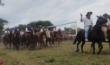 1º EVENTO TRADICIONALISTA EN COLONIA ELISA: EL CONCEJAL FIDEL IBARRA AGRADECIÓ EL ACOMPAÑAMIENTO DEL GOBIERNO PROVINCIAL 