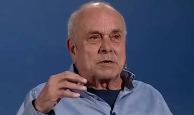 "DEJE DE DECIR PAVADAS"