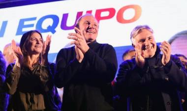 RÍO CUARTO: VICTORIA DEL CANDIDATO DE LLARYORA Y DURA DERROTA PARA EL DELFÍN DE DE LOREDO