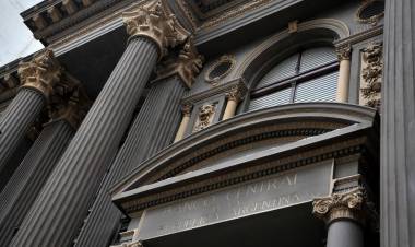 LOS DÓLARES QUE NUNCA LLEGARON