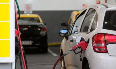 MENOS NAFTA, MENOS CONSUMO