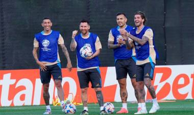 MARCOS ACUÑA QUEDÓ DESCARTADO Y MESSI NO SE ENTRENÓ   