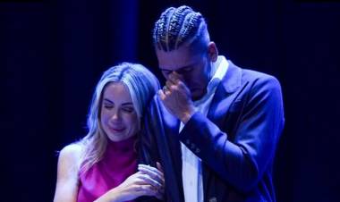 ROBERTO FIRMINO FUE UNGIDO COMO PASTOR EVANGÉLICO JUNTO A SU ESPOSA