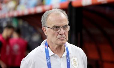 COPA AMÉRICA: A URUGUAY SE LE AVERIÓ EL AVIÓN