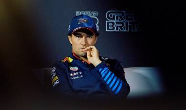 CHECO PÉREZ, CON CONTRATO PERO BAJO MÁS PRESIÓN