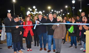 CAMPO LARGO: EL GOBERNADOR ZDERO ACOMPAÑÓ HOY EL 103° ANIVERSARIO DE LA LOCALIDAD