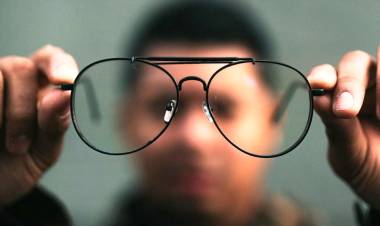 CONVIRTIENDO LA MENTIRA EN VERDAD