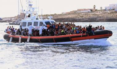 ITALIA: LAMPEDUSA ES EL PRINCIPAL DESTINO DE LOS MIGRANTES