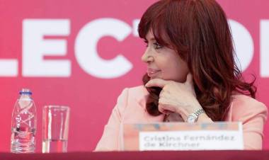 CRISTINA KIRCHNER: "EN VENEZUELA NO HAY ÁNGELES NI DEMONIOS"
