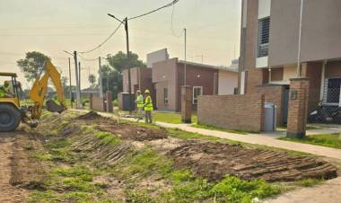 PUERTO BERMEJO: EL GOBIERNO PROVINCIAL AVANZA CON OBRAS DE INFRAESTRUCTURA