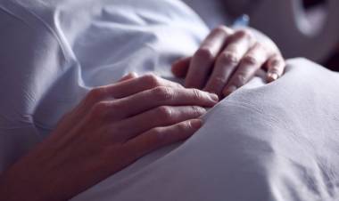 ESPAÑA: JUEZ DETIENE EL SUICIDIO ASISTIDO DE UNA JOVEN TRAS PETICIÓN DE SU PADRE