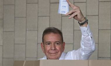 VENEZUELA: LA JUSTICIA EMITIÓ UNA ORDEN DE CAPTURA CONTRA GONZÁLEZ URRUTIA