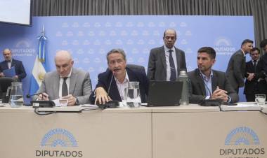 SESIÓN CALIENTE EN DIPUTADOS