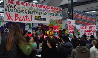SE MANTIENEN LAS TOMAS Y ASAMBLEAS EN TODO EL PAÍS