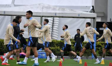 ARGENTINA RECIBE A LA SORPRENDENTE BOLIVIA Y SCALONI MUEVE EL BANCO