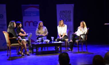 CELEBRACIÓN DE LOS 15 AÑOS DE LA CÁMARA DE MUJERES EMPRESARIAS DEL CHACO (CAMECH) Y OCTUBRE ROSA