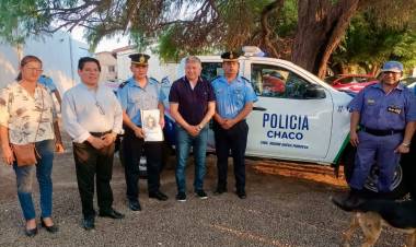 MISIÓN NUEVA POMPEYA: EL GOBIERNO ENTREGÓ A LA COMISARÍA UNA CAMIONETA 0KM PARA FORTALECER LA SEGURIDAD EN EL IMPENETRABLE