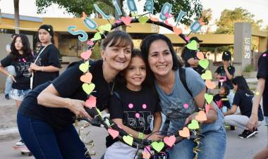 CHARATA: SE REALIZÓ LA 11º MARCHA SOLIDARIA DE SOLIDAGRO, CON LA PRESENCIA DE LA VICEGOBERNADORA SCHNEIDER