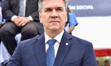 EL GOBERNADOR ZDERO SE REUNIRÁ ESTE MARTES CON EL PRESIDENTE JAVIER MILEI