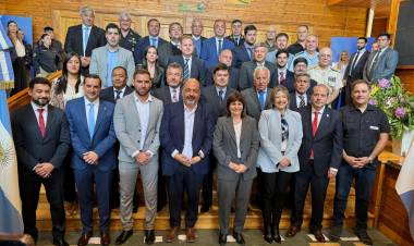 BULLRICH DESTACÓ EL TRABAJO DE SEGURIDAD DE CHACO EN LA LUCHA CONTRA EL NARCOTRÁFICO Y LA RECUPERACIÓN DE LAS CALLES