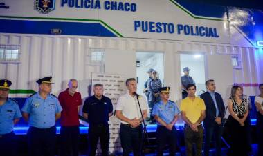 MÁS SEGURIDAD PARA RESISTENCIA: EL GOBERNADOR ZDERO INAUGURÓ UN DESTACAMENTO POLICIAL Y UN CENTRO DE MONITOREO CON 11 CÁMARAS EN EL PARQUE DE LA DEMOCRACIA