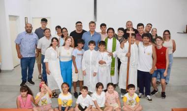 EL GOBERNADOR ZDERO INAUGURÓ ESTA TARDE LA NUEVA CAPILLA NUESTRA SRA. DE GUADALUPE