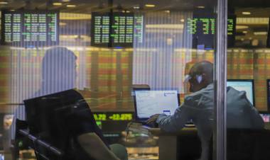 EL RIESGO PAÍS SUPERÓ LOS 700 PUNTOS