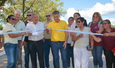 LAGUNA LIMPIA: “EL PAVIMENTO ES MÁS PROGRESO Y DESARROLLO” CELEBRÓ EL GOBERNADOR ZDERO TRAS LA INAUGURACIÓN DE NUEVAS CUADRAS